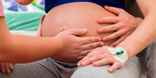 Přirozený porod po císařském řezu - výhody a rizika